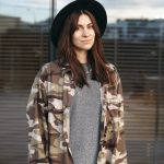 Женская одежда в стиле милитари: какие особенности и преимущества