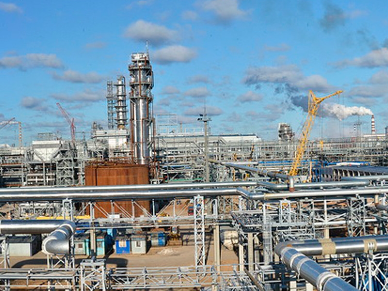 Группа "Сафмар" начала поставки нефти в Белоруссию