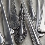 Серебряные наборы и сервизы: какие особенности?