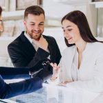 Как выбрать и купить золотое обручальное кольцо: практическое руководство