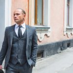 Классический костюм в Санкт-Петербурге: стиль и элегантность