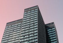 Строительная компания частных домов: как выбрать надежного партнера для своего идеального жилья