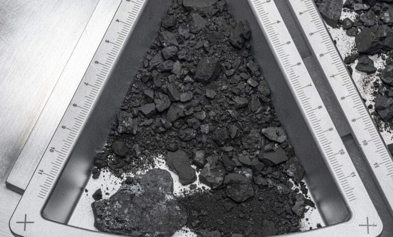 На астероиде Бенну найдены сахар, резина и пыль от взрывов сверхновых